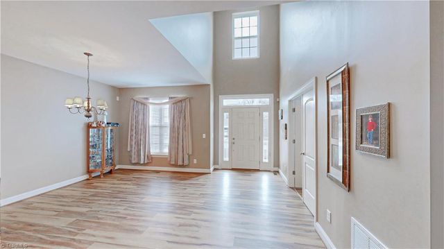 222 Mahogany Drive, Thomasville, NC 27360