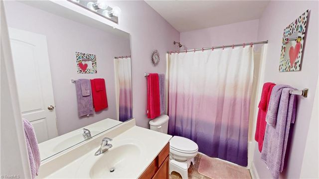 222 Mahogany Drive, Thomasville, NC 27360