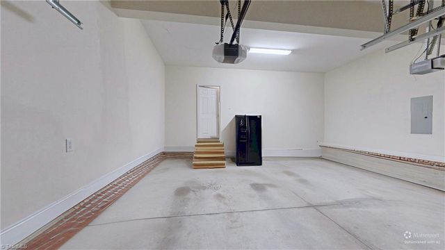 222 Mahogany Drive, Thomasville, NC 27360