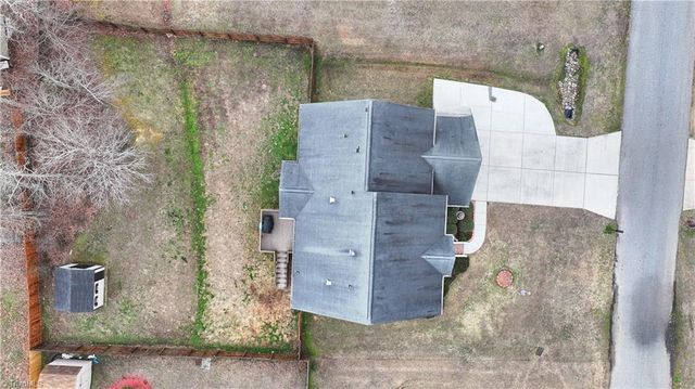 222 Mahogany Drive, Thomasville, NC 27360