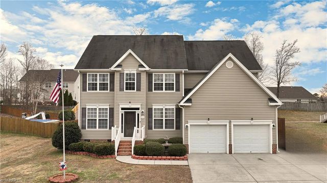222 Mahogany Drive, Thomasville, NC 27360