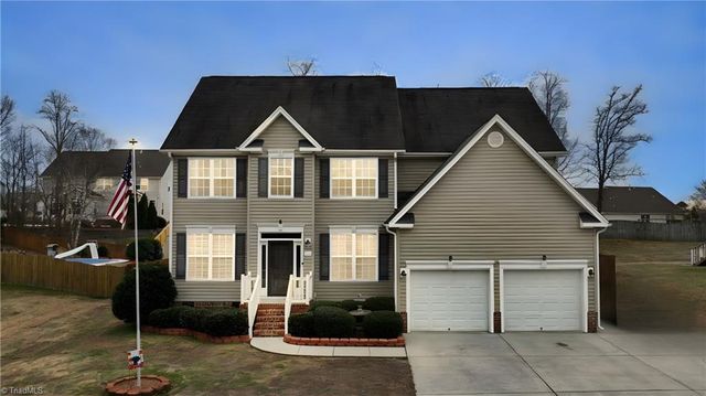 222 Mahogany Drive, Thomasville, NC 27360