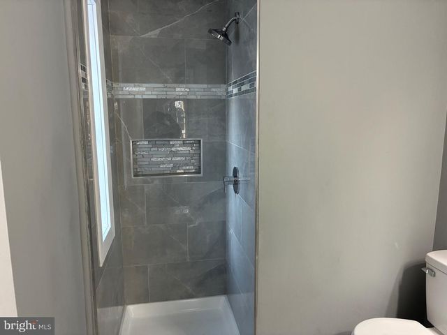 80 E 3RD ST, Moorestown, NJ 08057