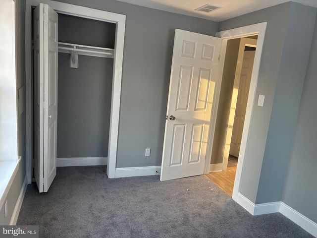 80 E 3RD ST, Moorestown, NJ 08057