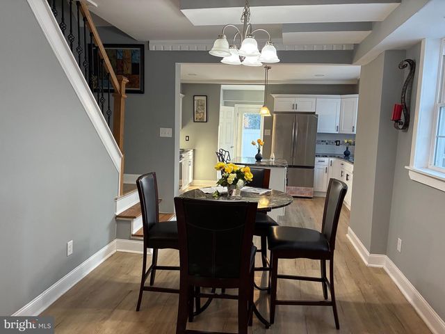 80 E 3RD ST, Moorestown, NJ 08057