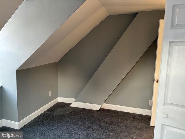 80 E 3RD ST, Moorestown, NJ 08057