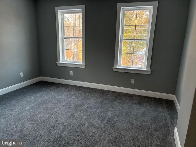 80 E 3RD ST, Moorestown, NJ 08057