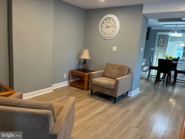 80 E 3RD ST, Moorestown, NJ 08057