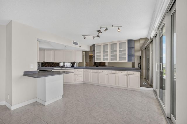 600 Ocean Drive 9A, Juno Beach, FL 33408