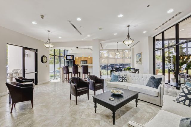 600 Ocean Drive 9A, Juno Beach, FL 33408
