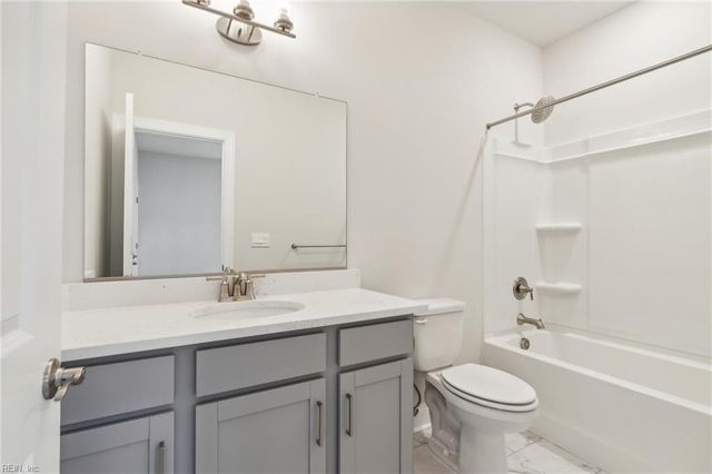 2005 Barton LN, Chesapeake, VA 23322