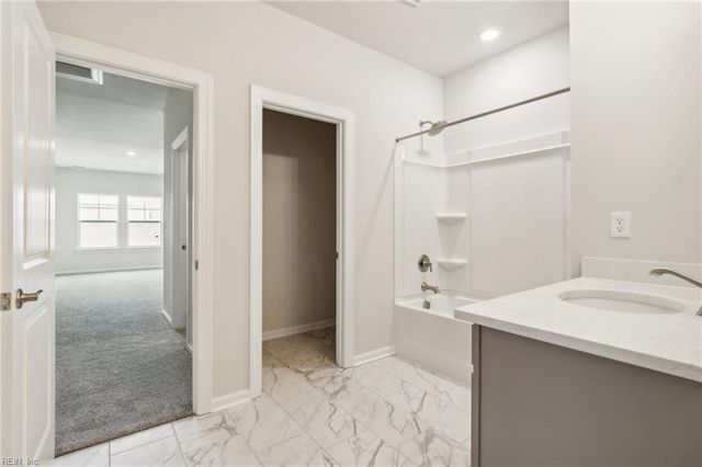 2005 Barton LN, Chesapeake, VA 23322