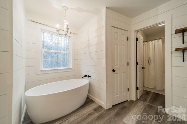 1594 High Ridge Drive, Stanley, NC 28164