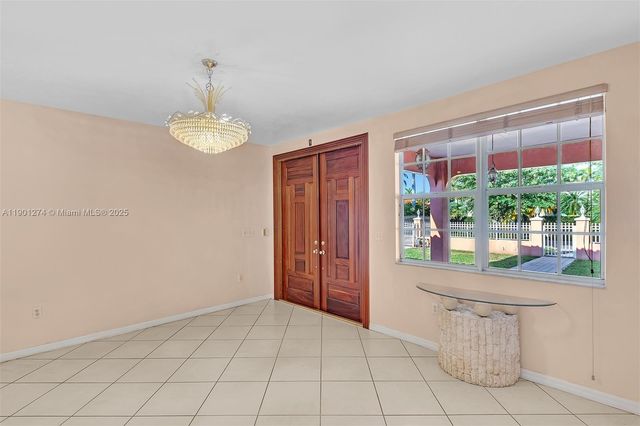 279 NW 119th Ave., Miami, FL 33182