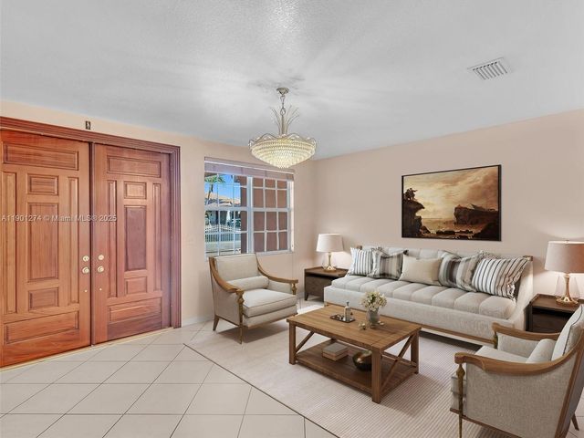 279 NW 119th Ave., Miami, FL 33182