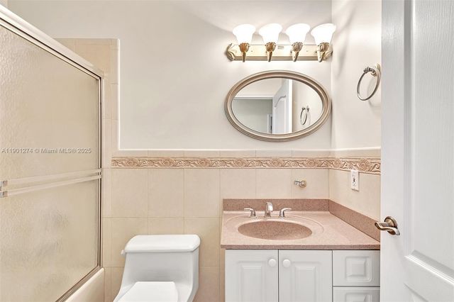 279 NW 119th Ave., Miami, FL 33182