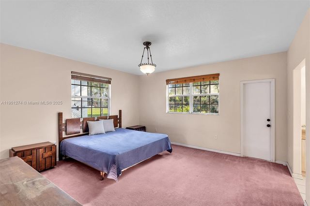 279 NW 119th Ave., Miami, FL 33182