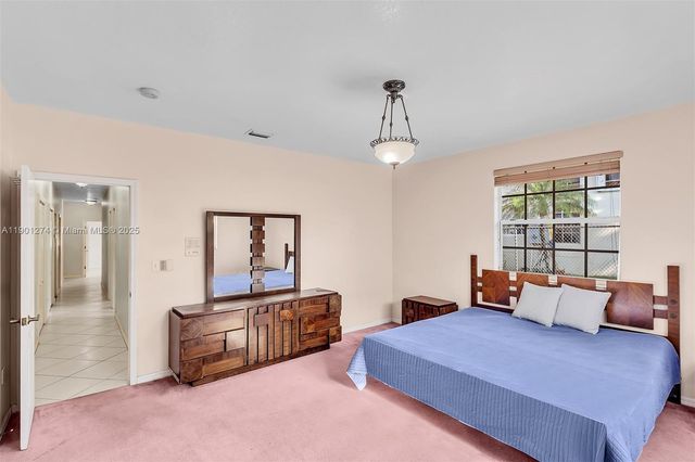279 NW 119th Ave., Miami, FL 33182