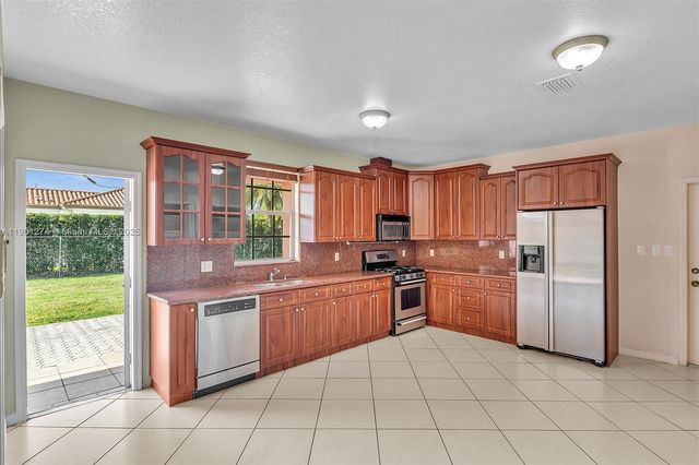 279 NW 119th Ave., Miami, FL 33182