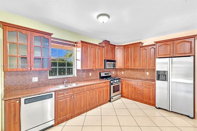 279 NW 119th Ave., Miami, FL 33182