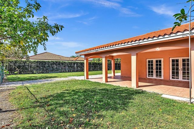 279 NW 119th Ave., Miami, FL 33182