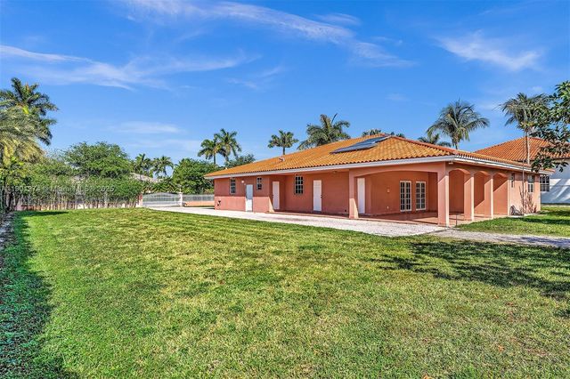 279 NW 119th Ave., Miami, FL 33182