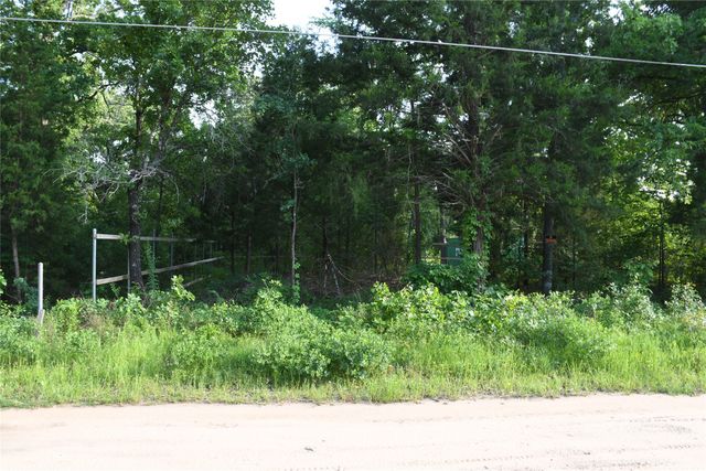 114 Navarro Drive, Mabank, TX 75156