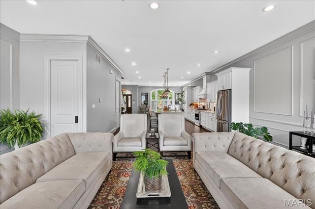 1217 Dolman Street, St Louis, MO 63104