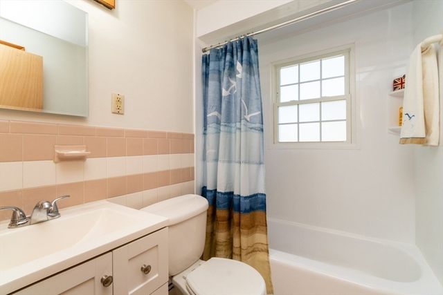 67 Running Brook Rd, Boston, MA 02132