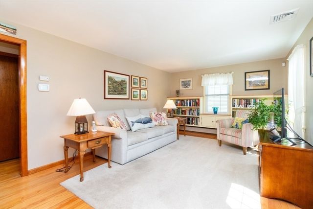67 Running Brook Rd, Boston, MA 02132