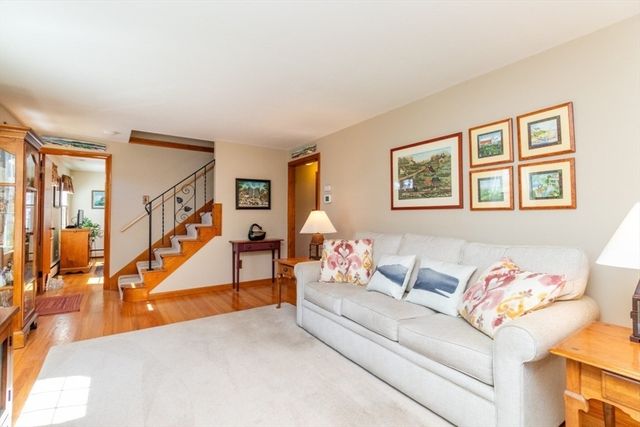 67 Running Brook Rd, Boston, MA 02132