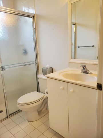 10724 ROYAL CARIBBEAN Circle, Boynton Beach, FL 33437