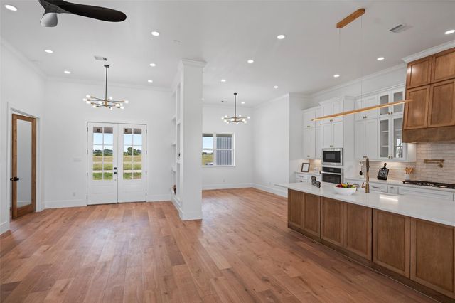 413 Chuckwagon Trail, Angleton, TX 77515