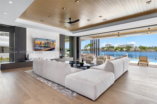 1400 W Lake Dr, Fort Lauderdale, FL 33316