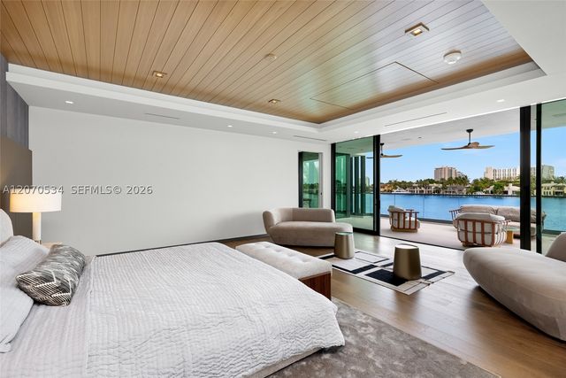 1400 W Lake Dr, Fort Lauderdale, FL 33316