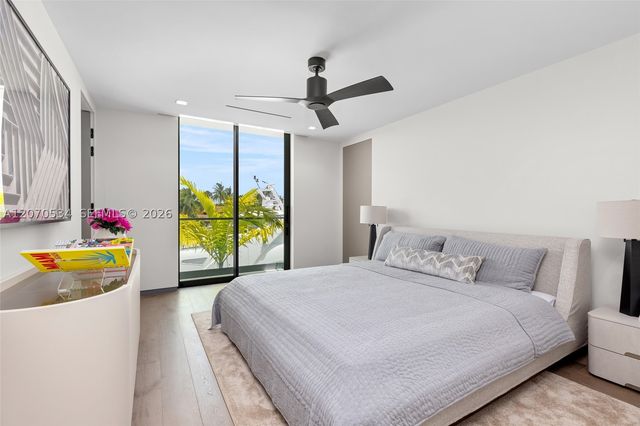 1400 W Lake Dr, Fort Lauderdale, FL 33316