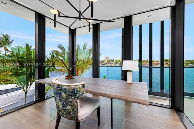 1400 W Lake Dr, Fort Lauderdale, FL 33316