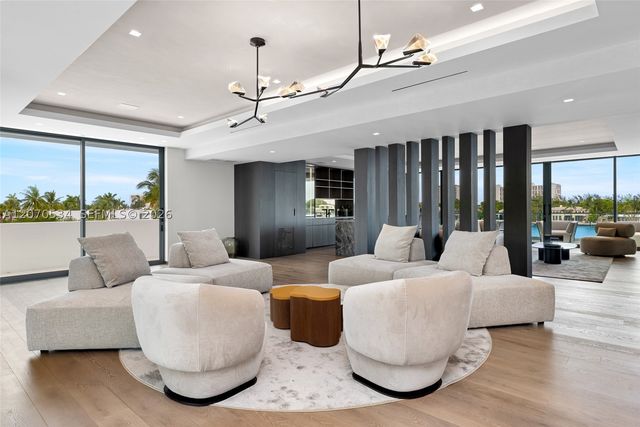 1400 W Lake Dr, Fort Lauderdale, FL 33316