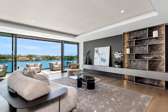 1400 W Lake Dr, Fort Lauderdale, FL 33316
