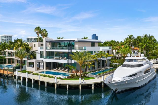 1400 W Lake Dr, Fort Lauderdale, FL 33316