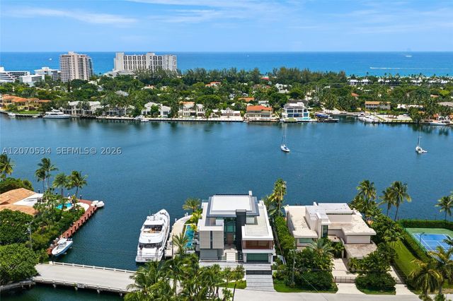 1400 W Lake Dr, Fort Lauderdale, FL 33316