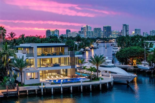 1400 W Lake Dr, Fort Lauderdale, FL 33316