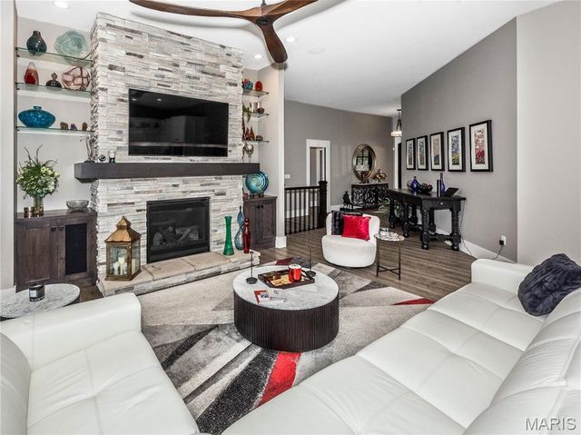 6312 Shelton Court, Maryville, IL 62062