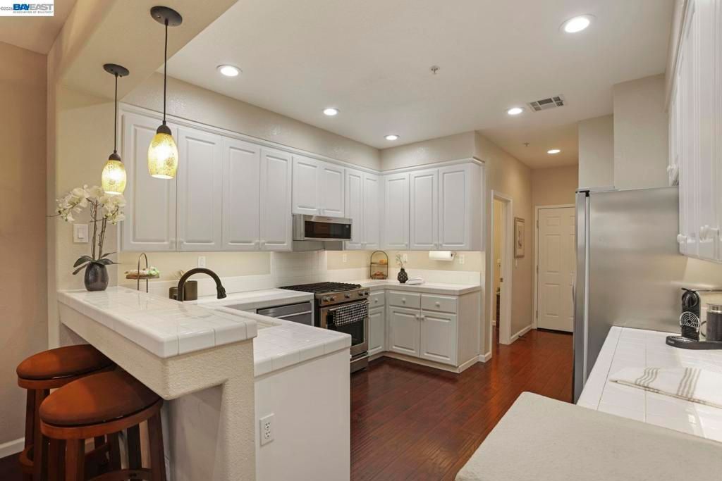 Image 15 of property listing at 430 Sutter Creek Lane, San Ramon, CA 94583