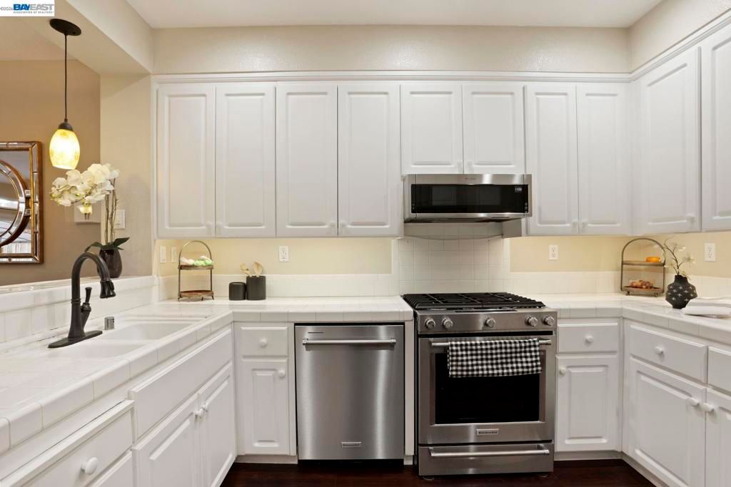 Image 18 of property listing at 430 Sutter Creek Lane, San Ramon, CA 94583