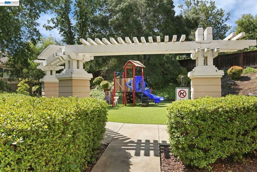 Image 42 of property listing at 430 Sutter Creek Lane, San Ramon, CA 94583