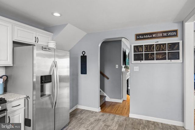 298 LILAC LN, Cinnaminson, NJ 08077