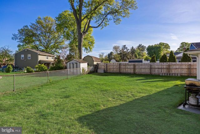 298 LILAC LN, Cinnaminson, NJ 08077