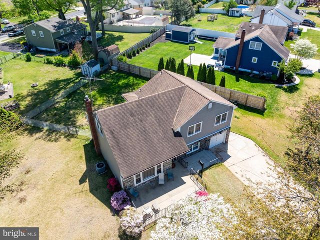 298 LILAC LN, Cinnaminson, NJ 08077