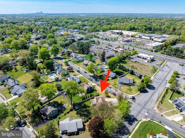 298 LILAC LN, Cinnaminson, NJ 08077